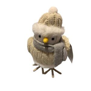 New Cove Wondershop Feathered Friends 2023 Bird In Sweater Hat Scarf Bird Figure